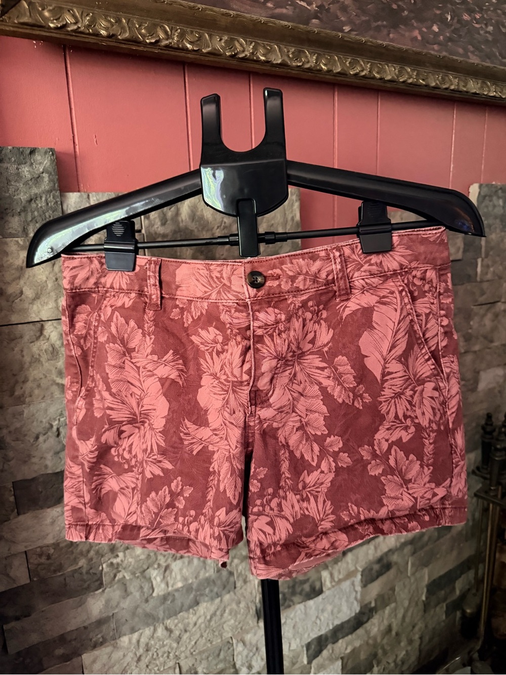 a.n.a A New Approach Floral Twill Shorts Mid-Rise 5" Inseam Rust Pink Size 8